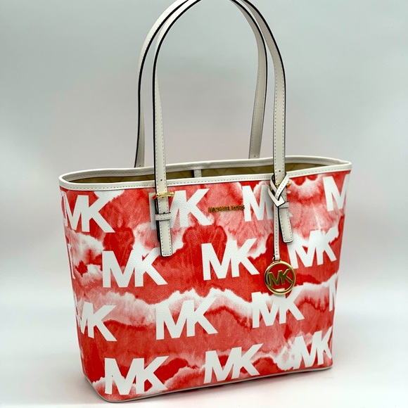 Michael Kors Handbags - Michael Kors Medium Carryall Tote Bag